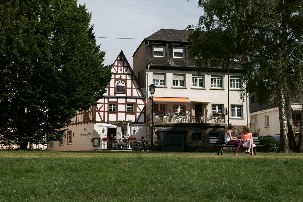 Alte Winzerschenke Hotel Bruttig-Fankel Luaran gambar